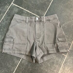 Hollister Ultra High Rise Mom Short